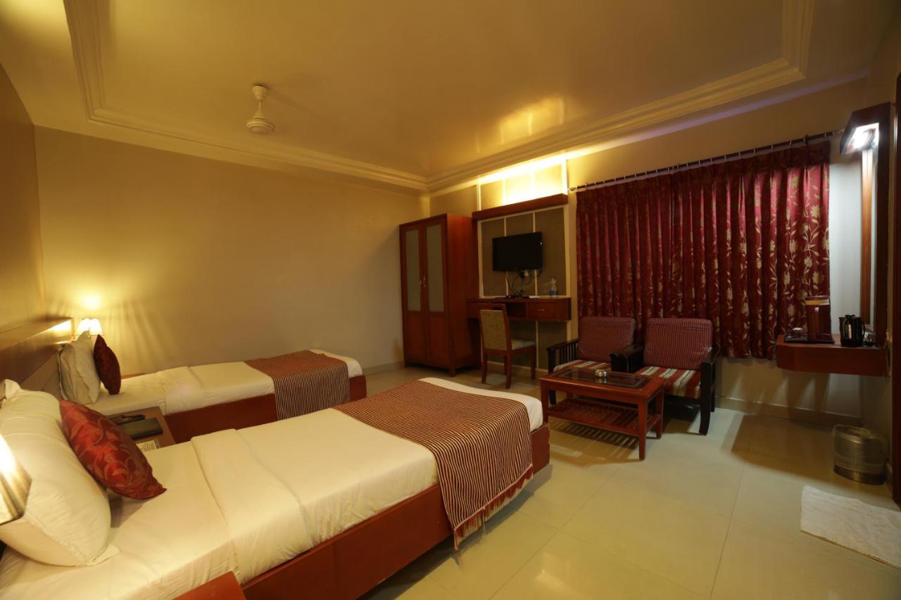 Hotel Green Palace Pondicherry Exterior photo